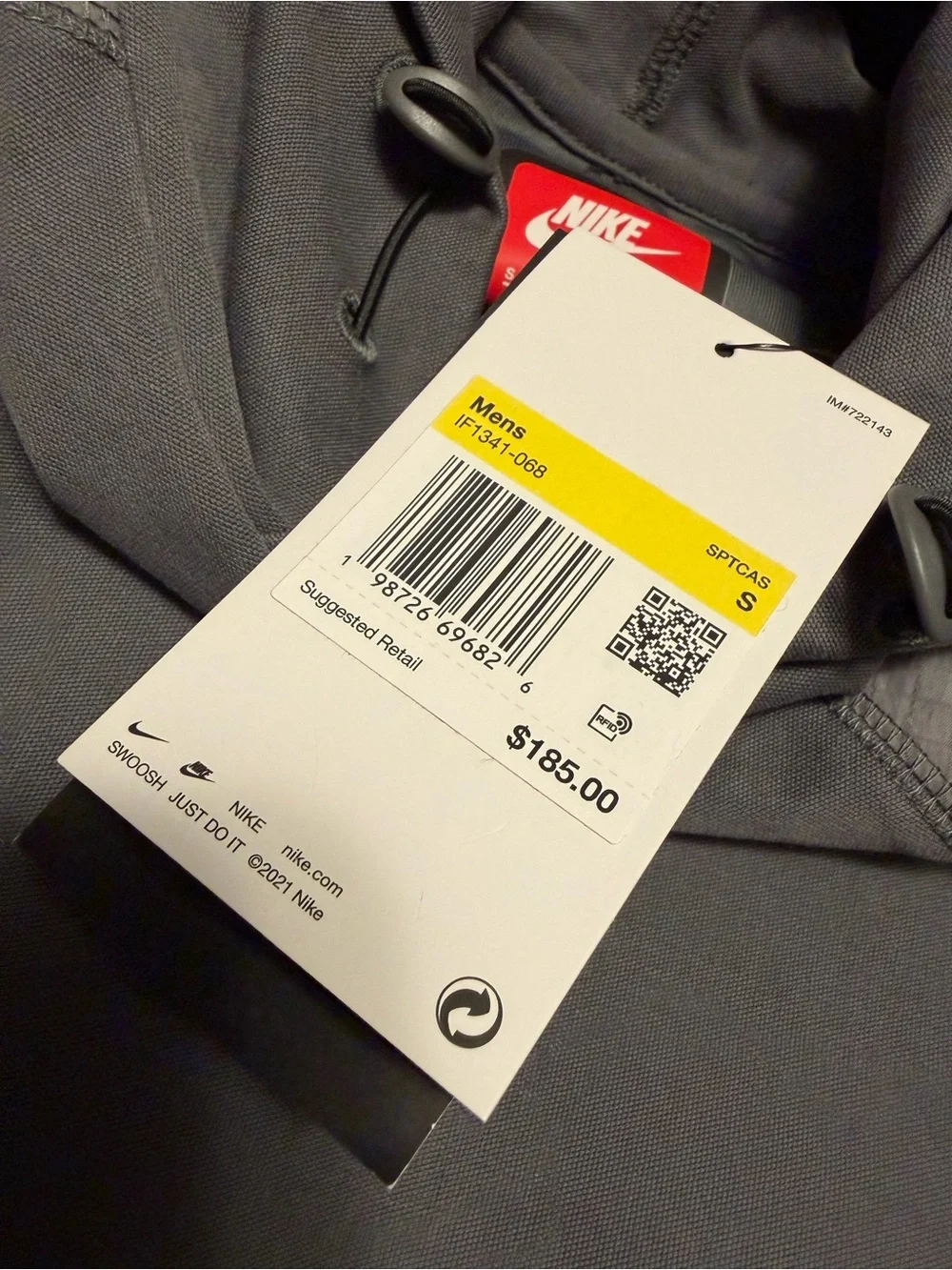 Nike breathable hooded